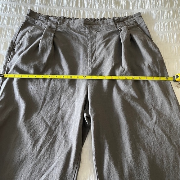 ELLEN TRACY Linen Rayon Blend Grey Wide Leg Cropped Pants Coastal Neutral Summer - Picture 11 of 13